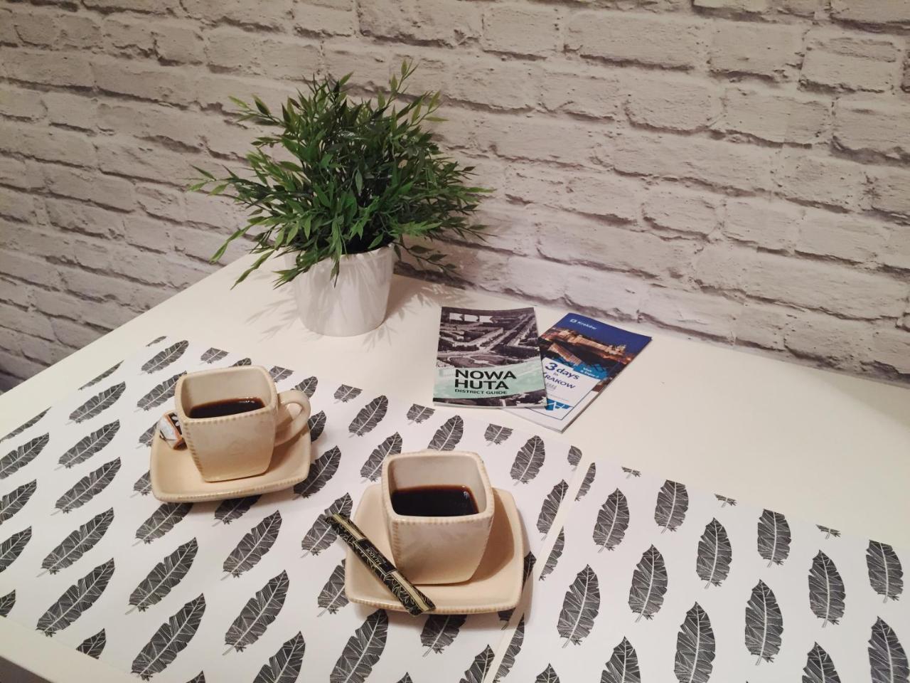 Hostel Aleje 28 Krakow Ngoại thất bức ảnh