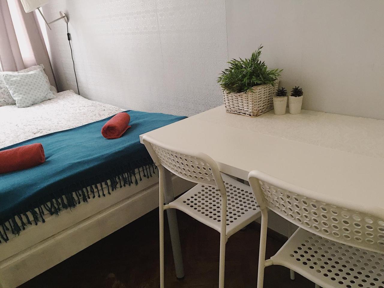 Hostel Aleje 28 Krakow Ngoại thất bức ảnh