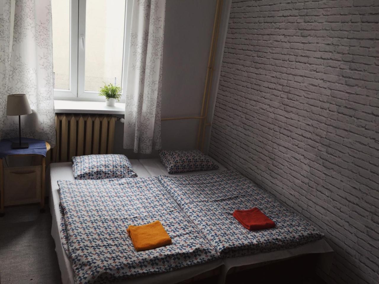 Hostel Aleje 28 Krakow Ngoại thất bức ảnh