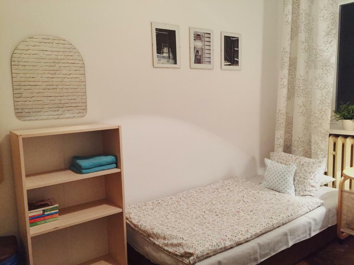 Hostel Aleje 28 Krakow Ngoại thất bức ảnh