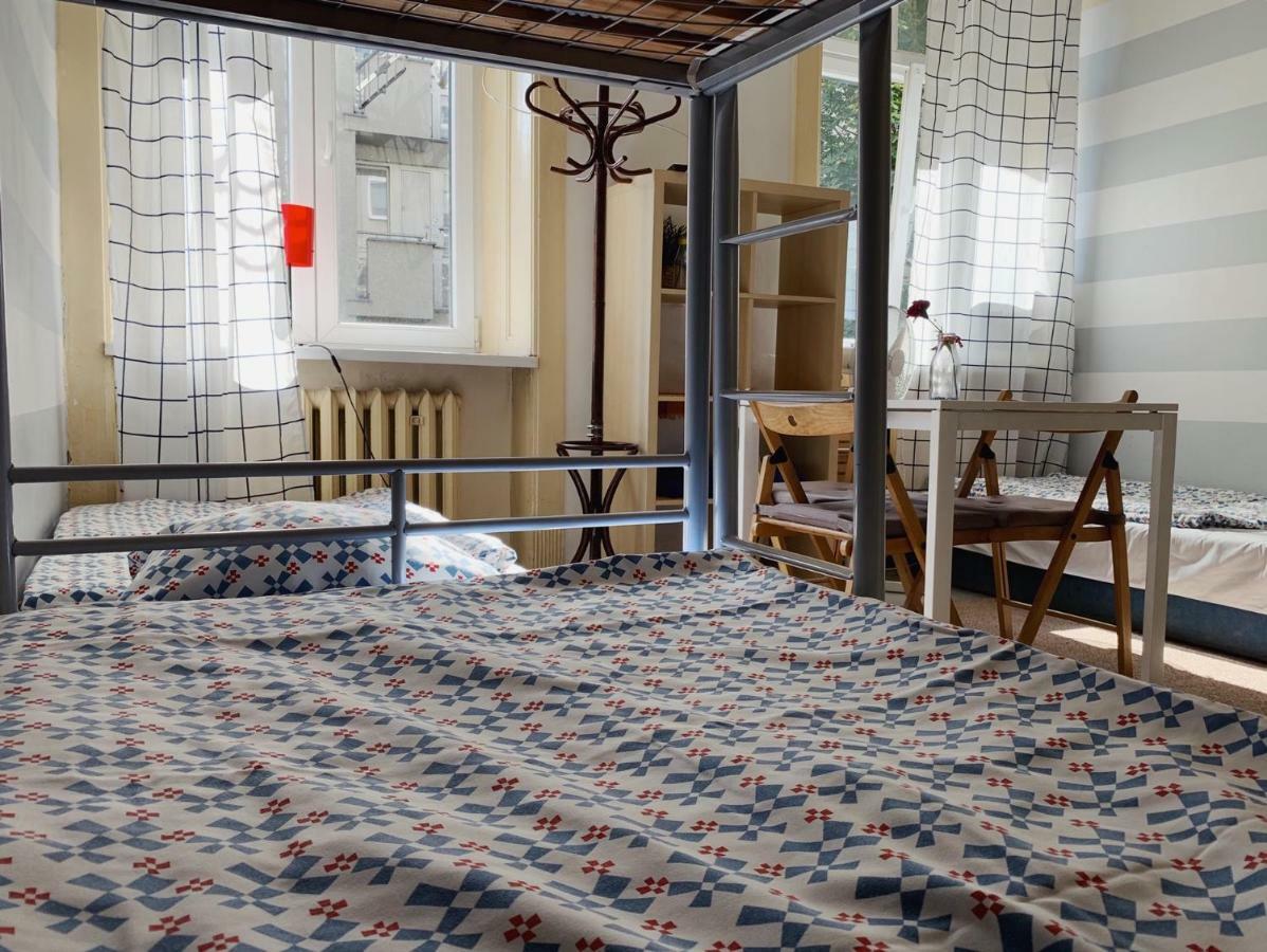 Hostel Aleje 28 Krakow Ngoại thất bức ảnh