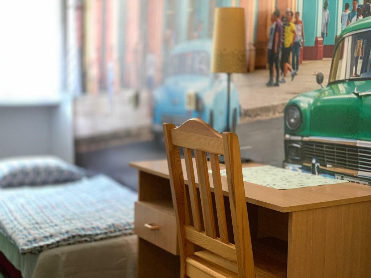 Hostel Aleje 28 Krakow Ngoại thất bức ảnh